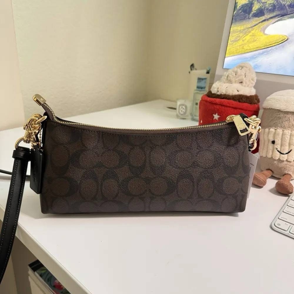 Coach Signature Brown Shoulder Bag with Gold Chain - Picture 5 of 8